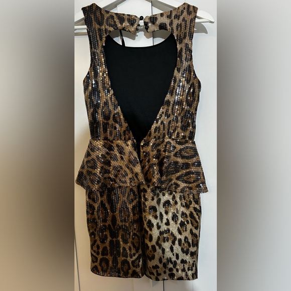 π NWT Parisian leopard print sequin mini dress - Picture 4 of 4